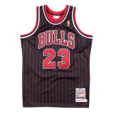 Mitchell & Ness NBA Chicago Bulls Michael Jordan 1996-97 Authentic Jersey - Schwarz - Jersey